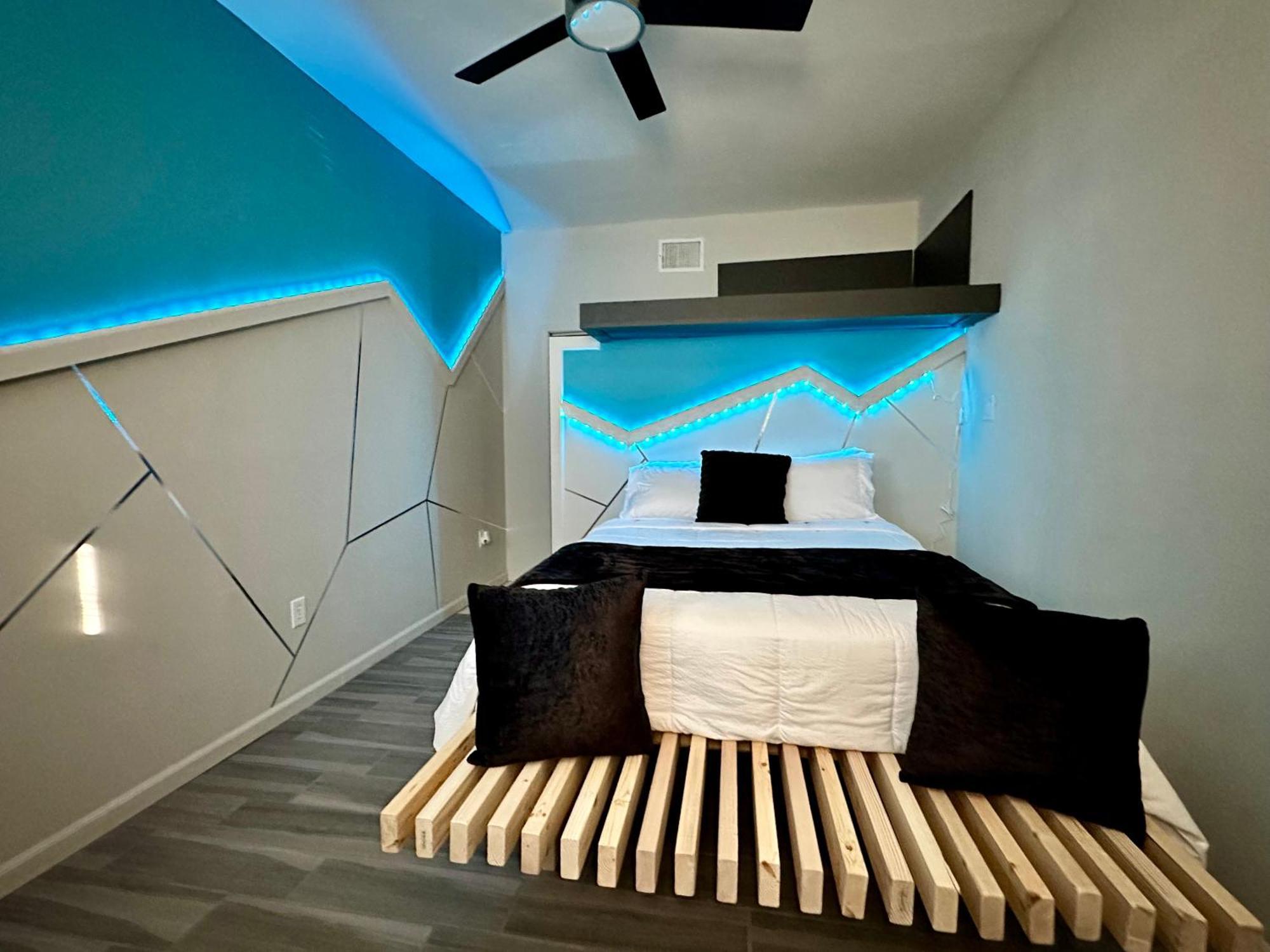 Eagle Stay Dainty Studio Eagle Pass Esterno foto